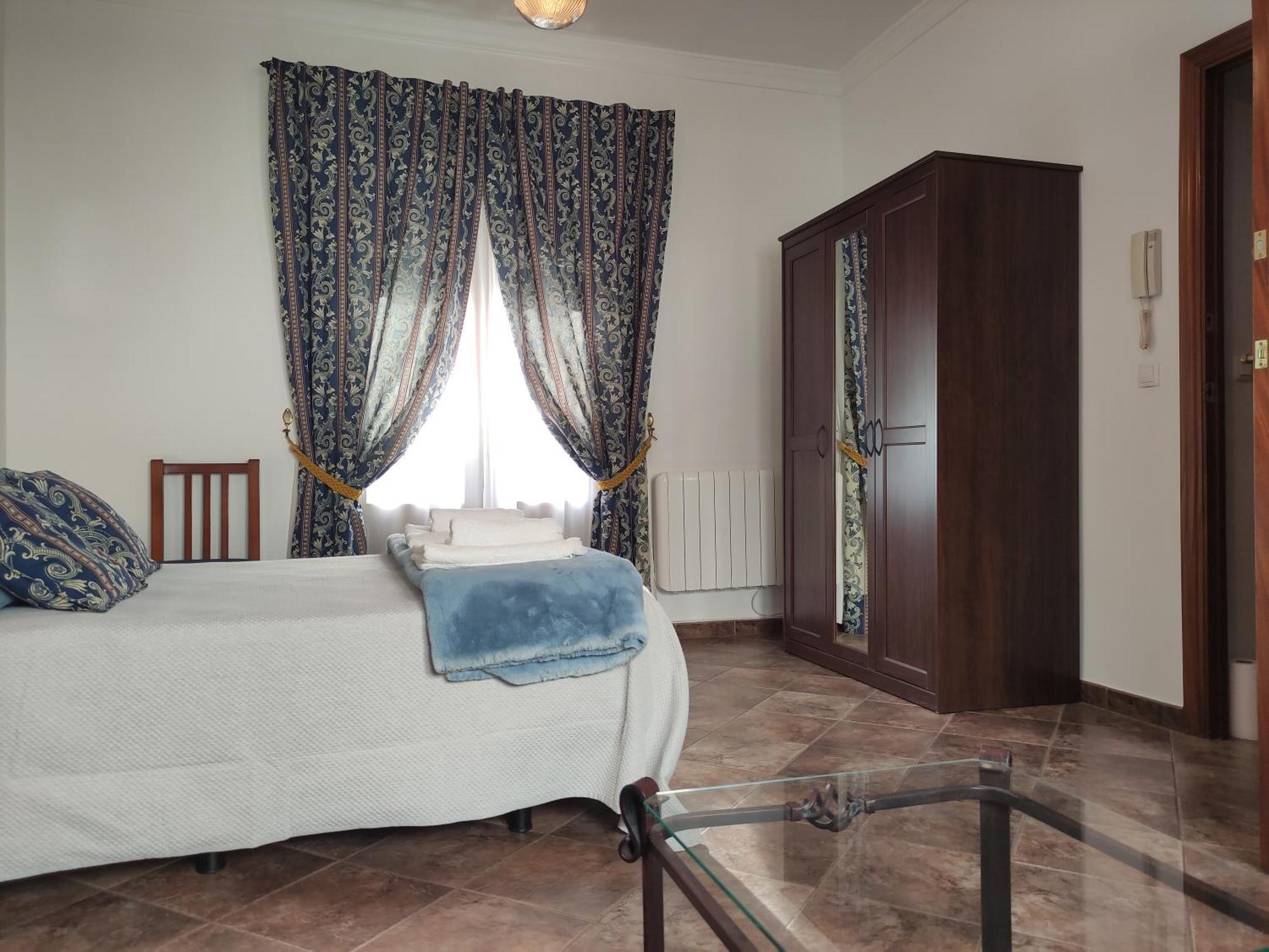 Apartment Entretorres. Casa-duplex En Centro Historico. Carmona (Seville)